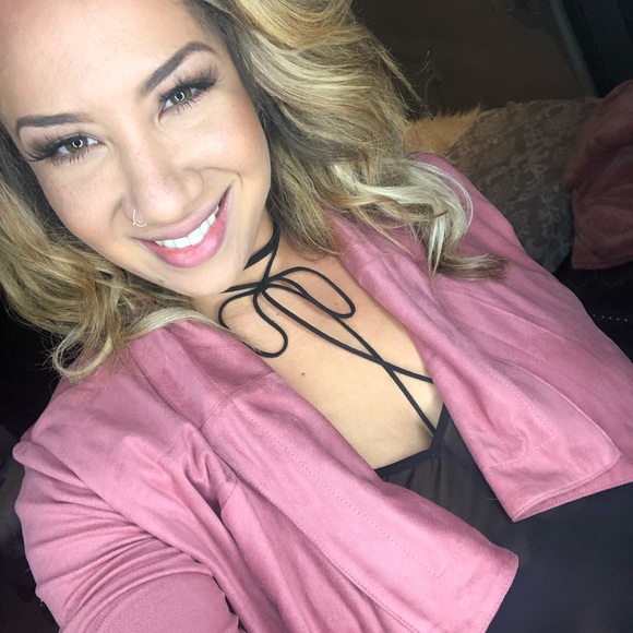 Meet your Posher, Allie - Picture 1 of 1